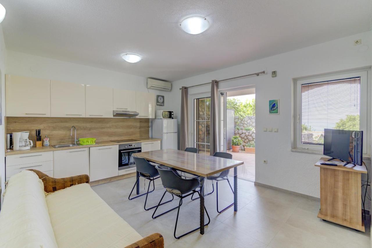 Dora Apartment セニ エクステリア 写真