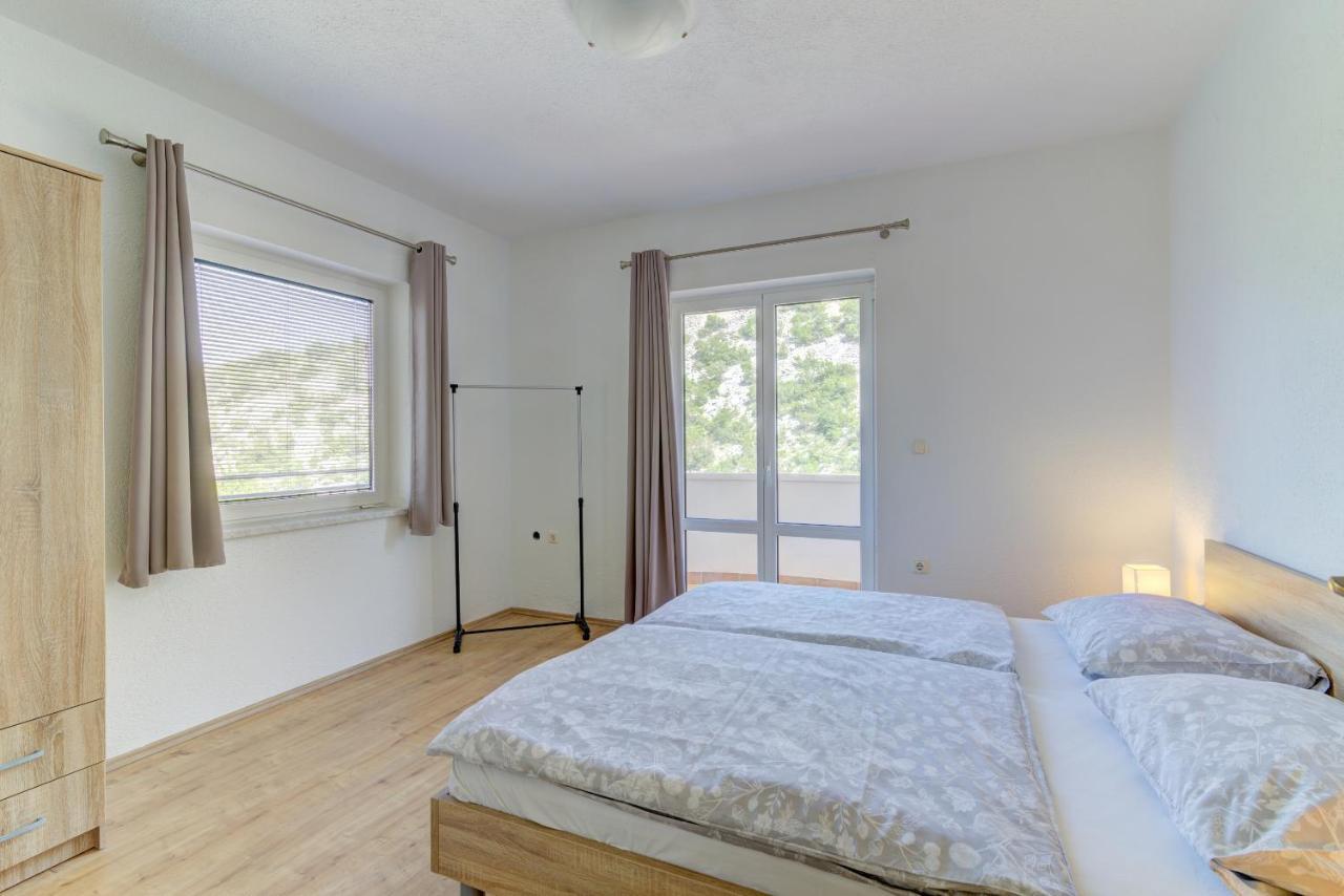 Dora Apartment セニ エクステリア 写真